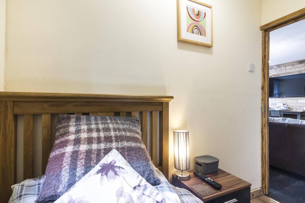 Photo of Bedroom in Llanteg