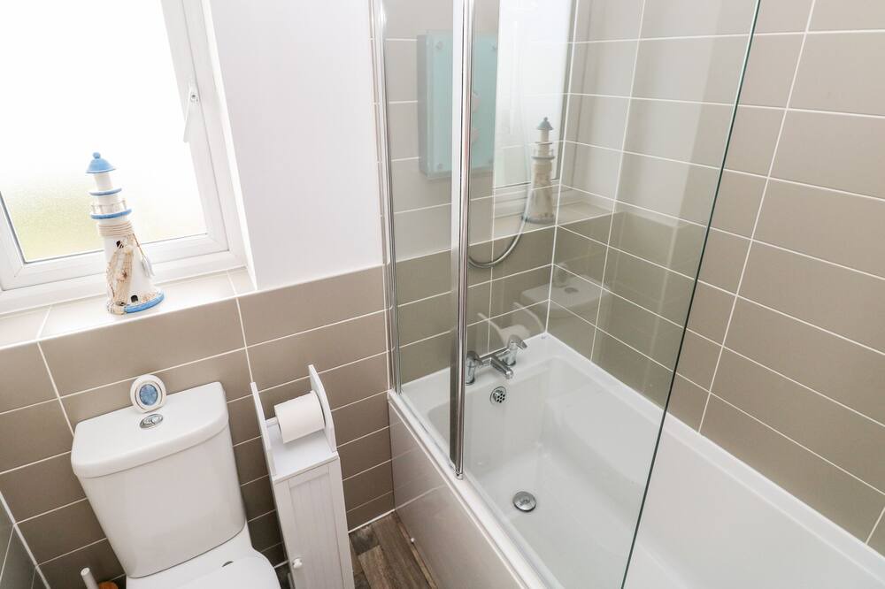 Photo of Bathroom in Ogmore-by-Sea