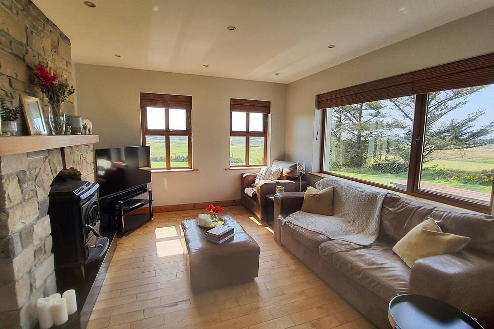Photo of Livingroom in Claddaghduff