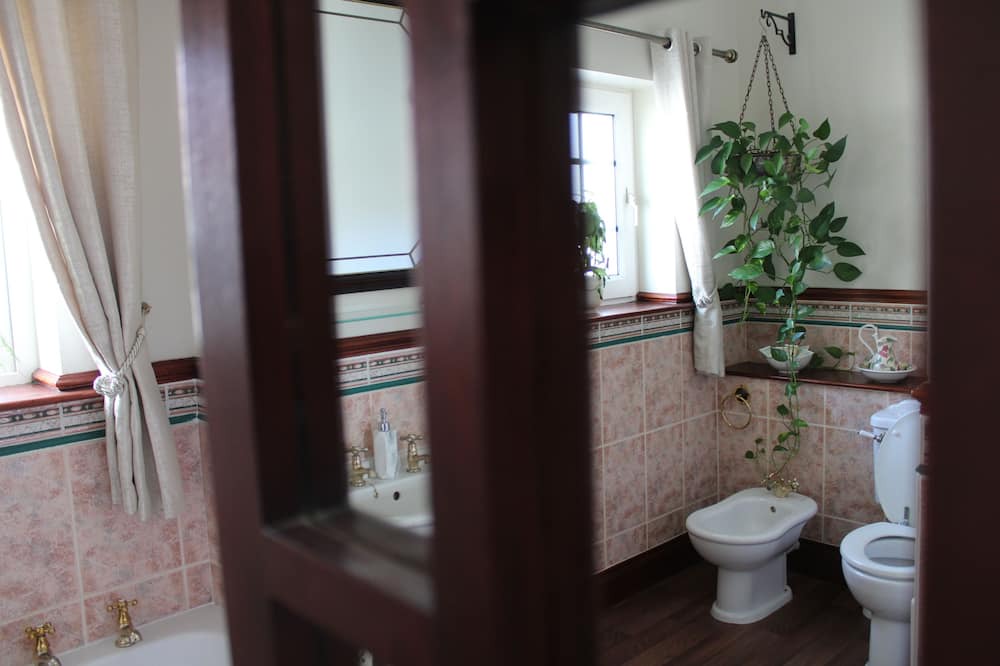 Photo of Bathroom in Portstewart