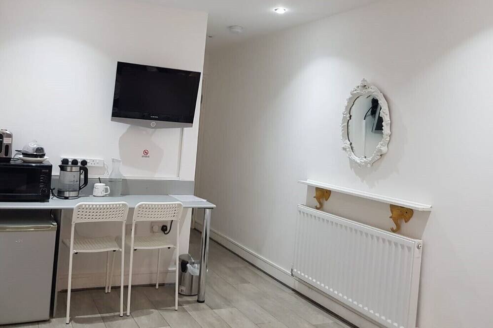 Photo of Bedroom in Whitchurch