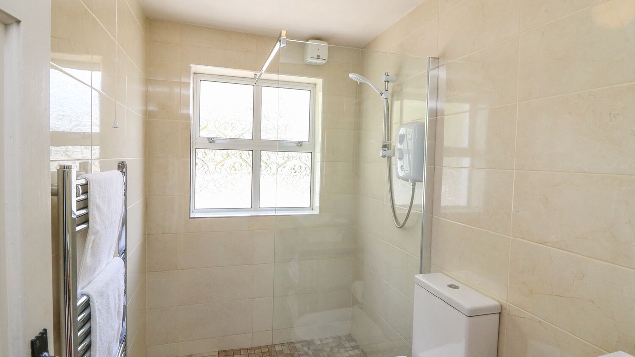 Photo of Bathroom in Castleisland