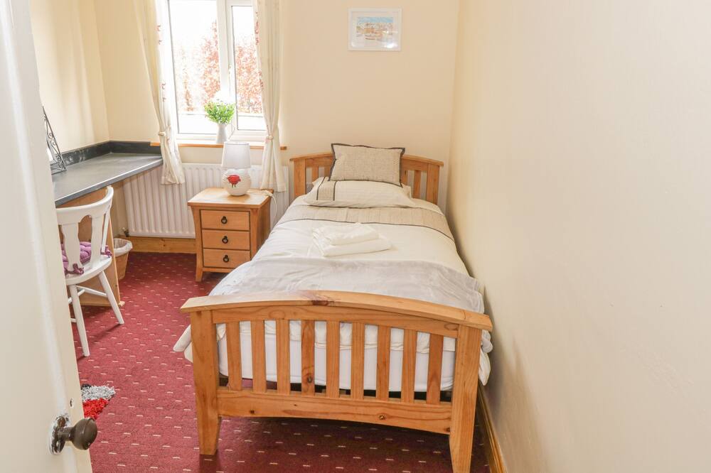 Photo of Bedroom in Aghaward