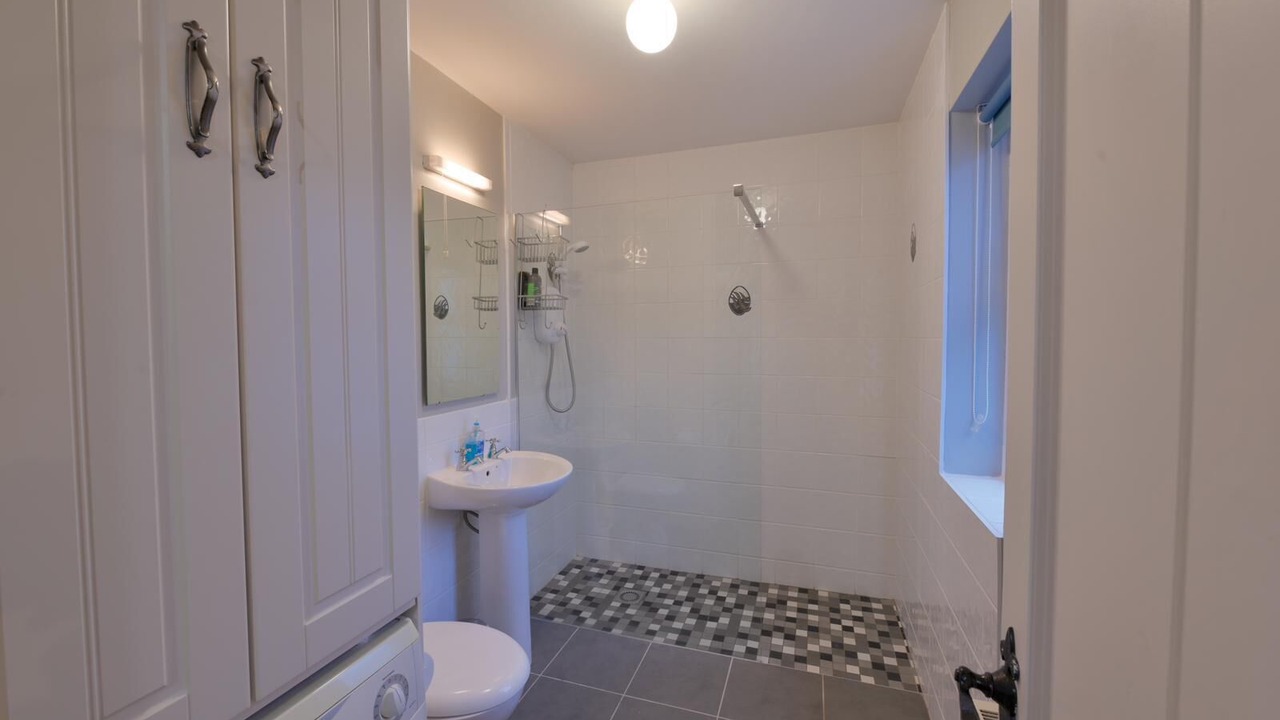 Photo of Bathroom in Lahinch