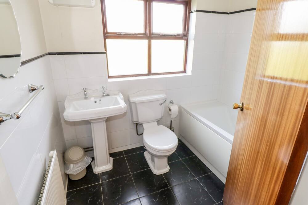 Photo of Bathroom in Ballyshannon