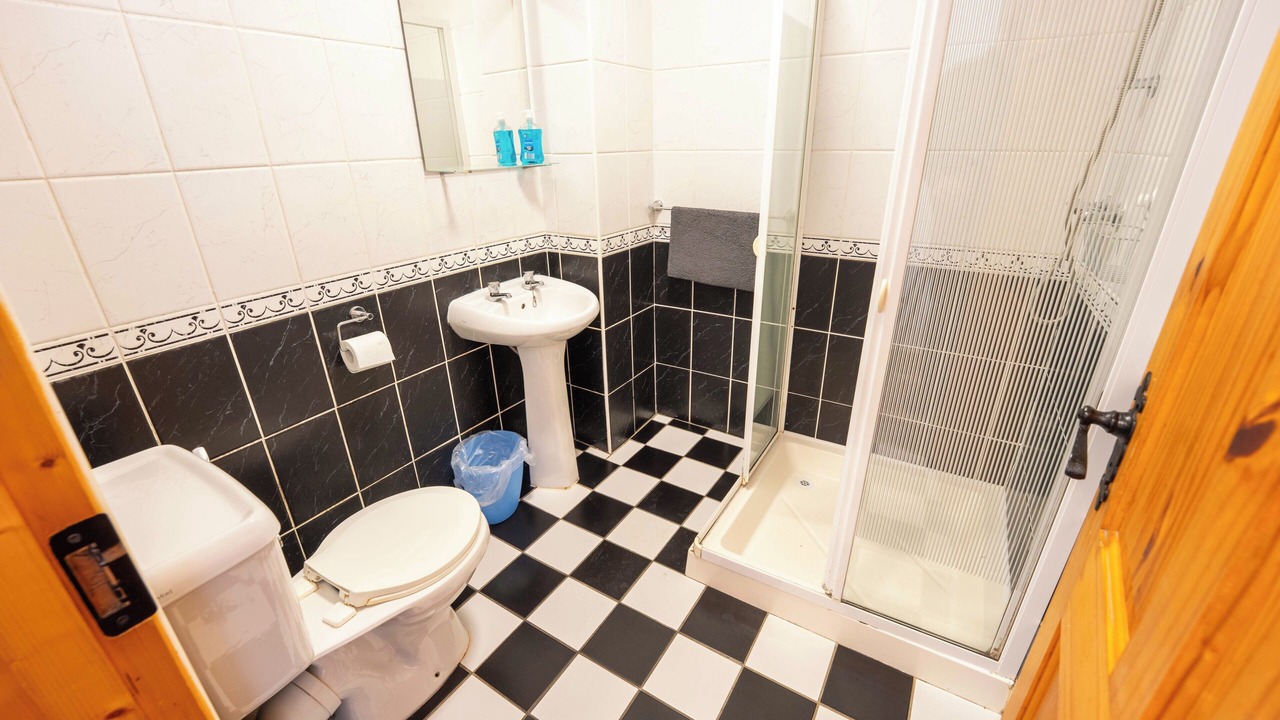 Photo of Bathroom in Malinmore