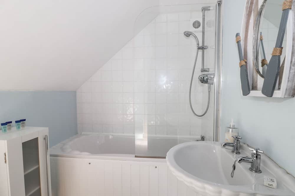 Photo of Bathroom in Staxton
