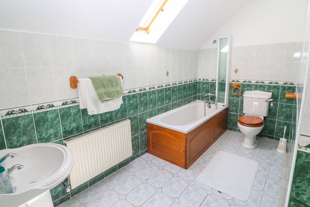 Photo of Bathroom in Quilty