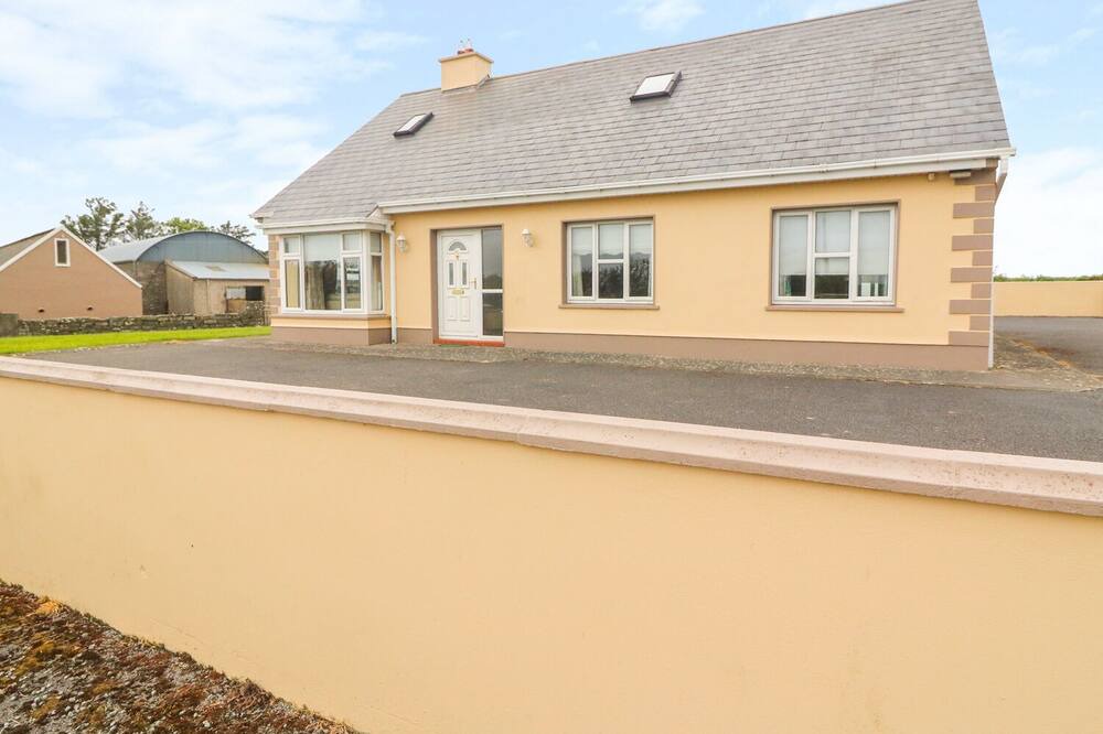 Photo of Outdoor in Quilty