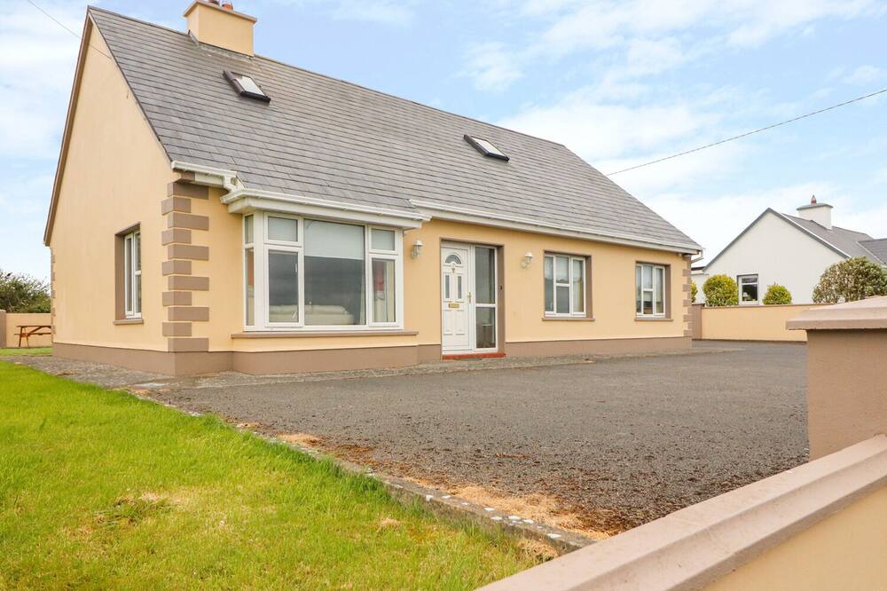 Photo of Outdoor in Quilty