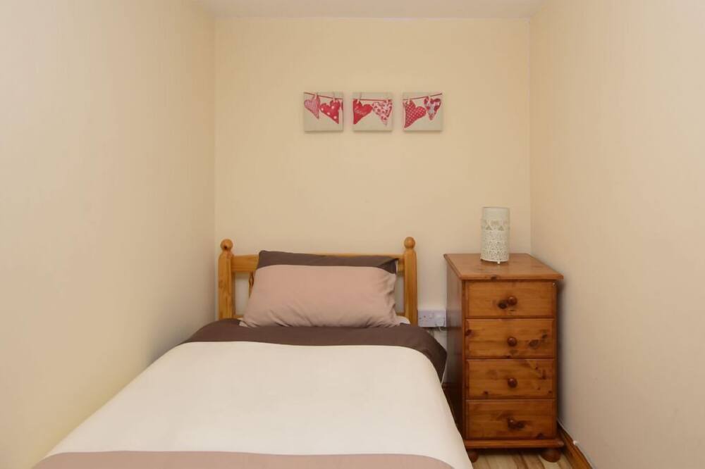 Photo of Bedroom in Tully
