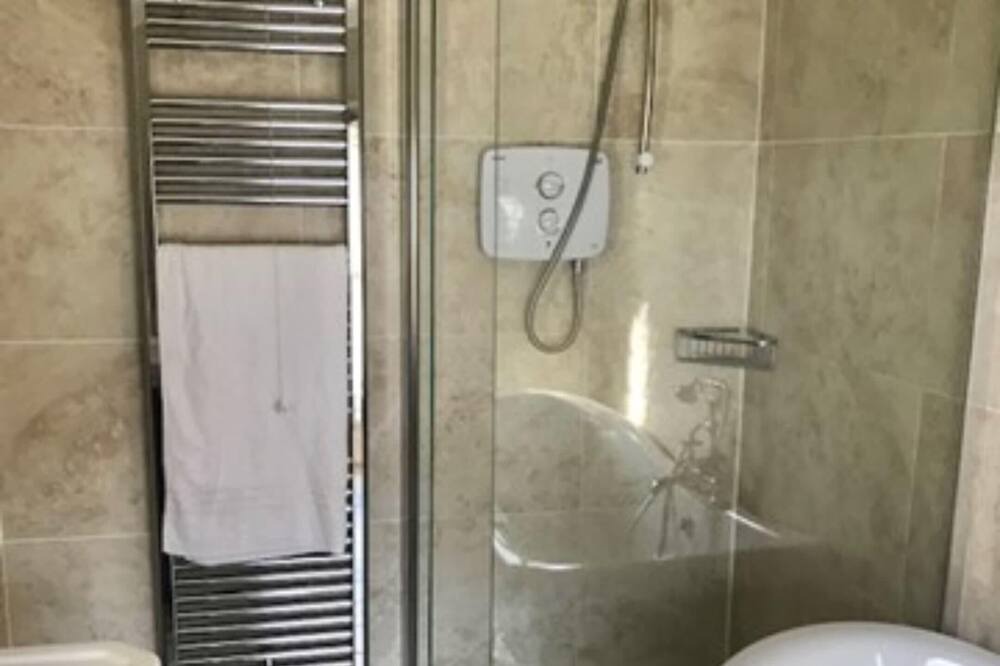 Photo of Bathroom in Glasnevin