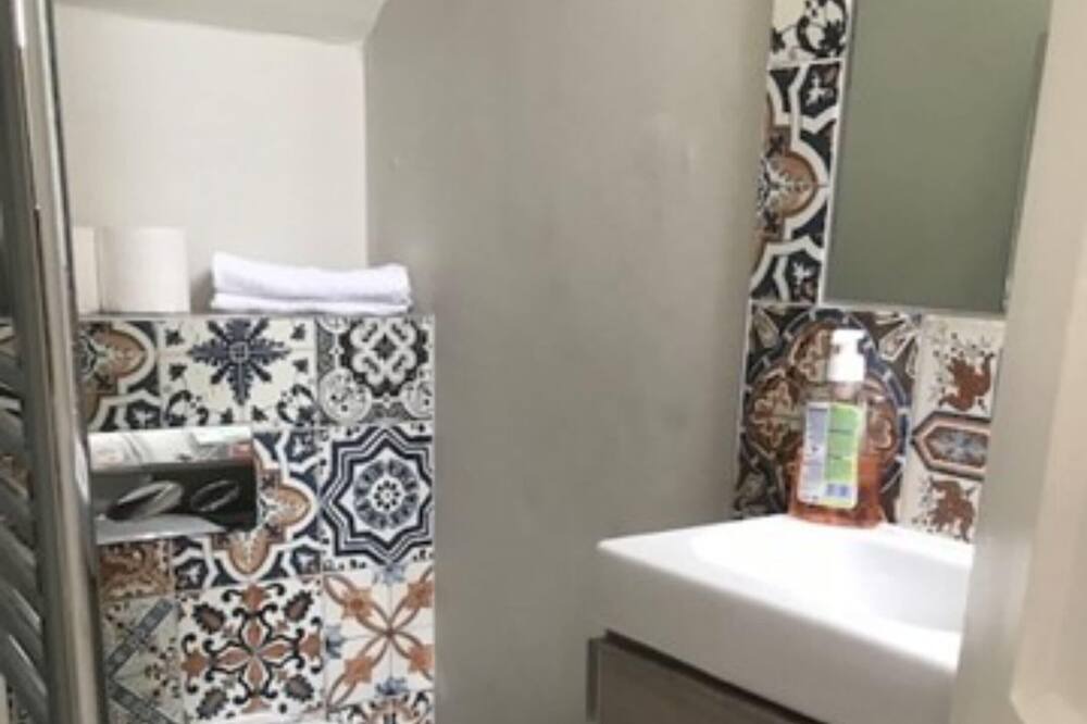 Photo of Bathroom in Glasnevin