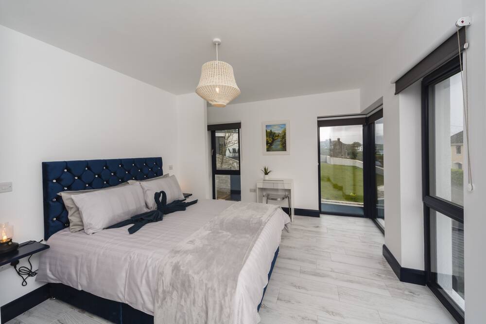 Photo of Bedroom in Sleaveen