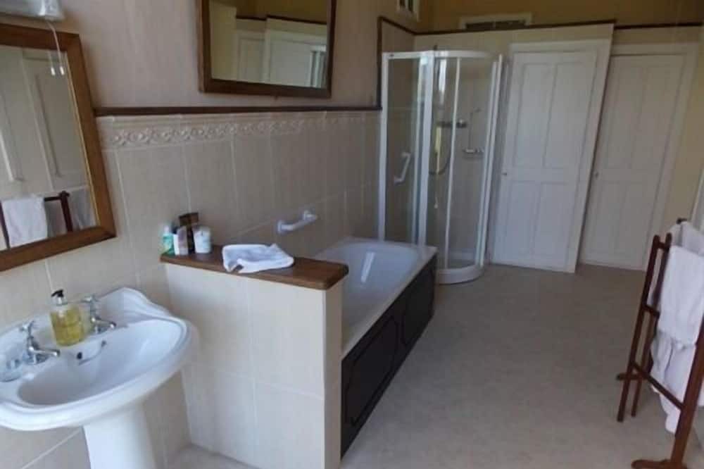 Photo of Bathroom in Kilmallock