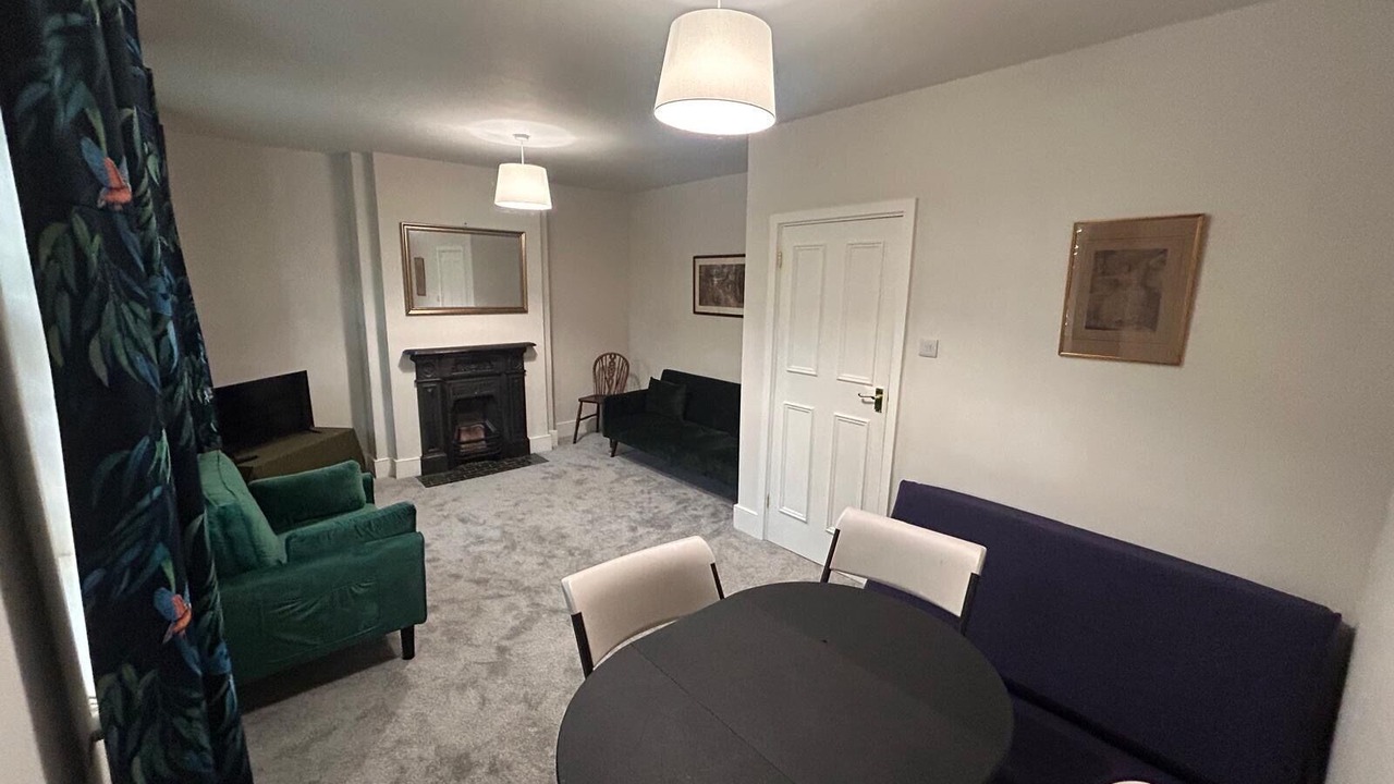 Photo of Livingroom in Prince's