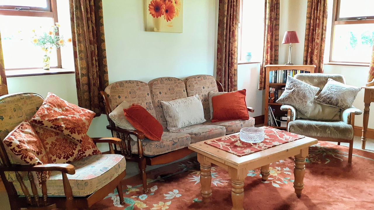 Photo of Livingroom in Garrykennedy
