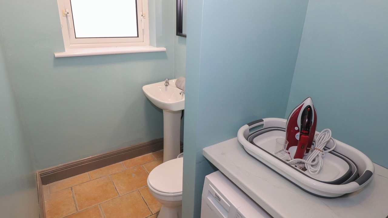 Photo of Bathroom in Keel