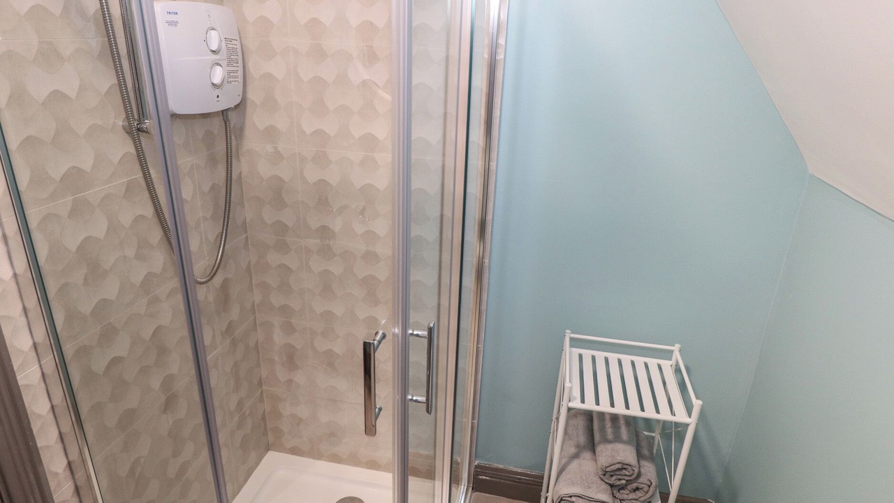 Photo of Bathroom in Keel