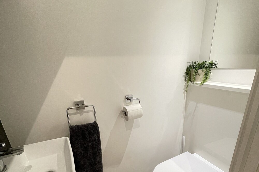 Photo of Bathroom in London Borough of Bromley