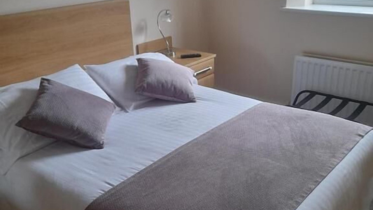 Photo of Bedroom in Armoy