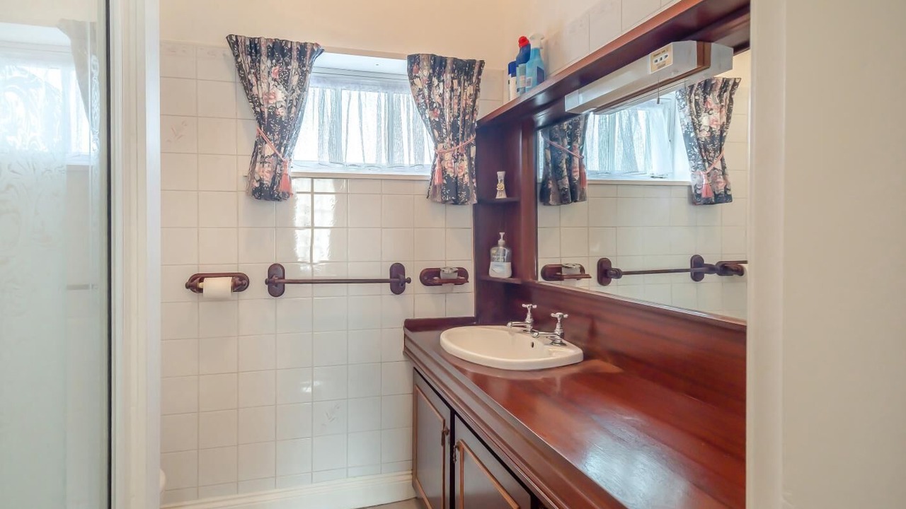 Photo of Bathroom in Bruree