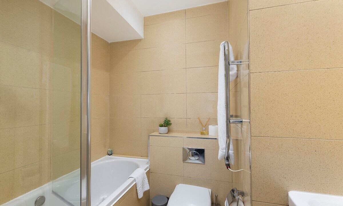 Photo of Bathroom in North Kensington