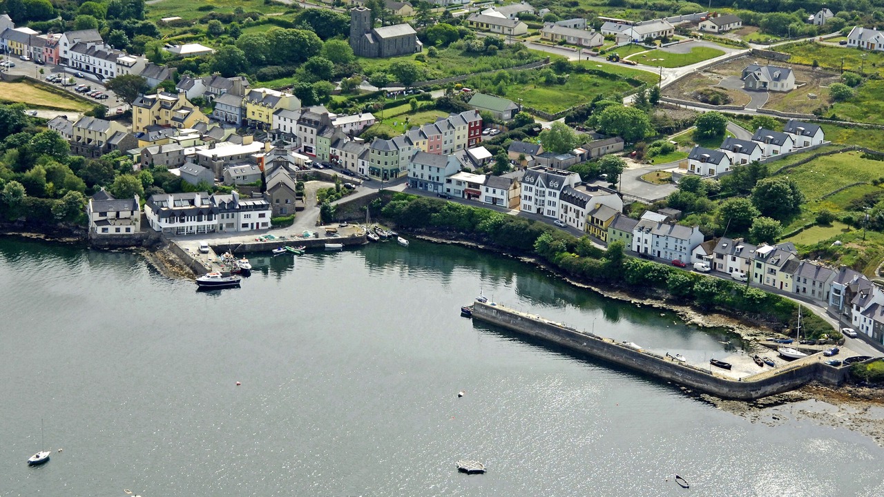 Photo of Others in Roundstone