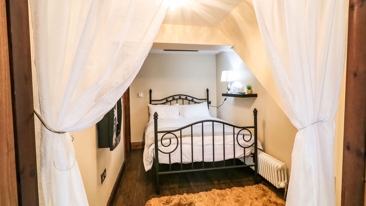 Photo of Bedroom in Lisnagunogue