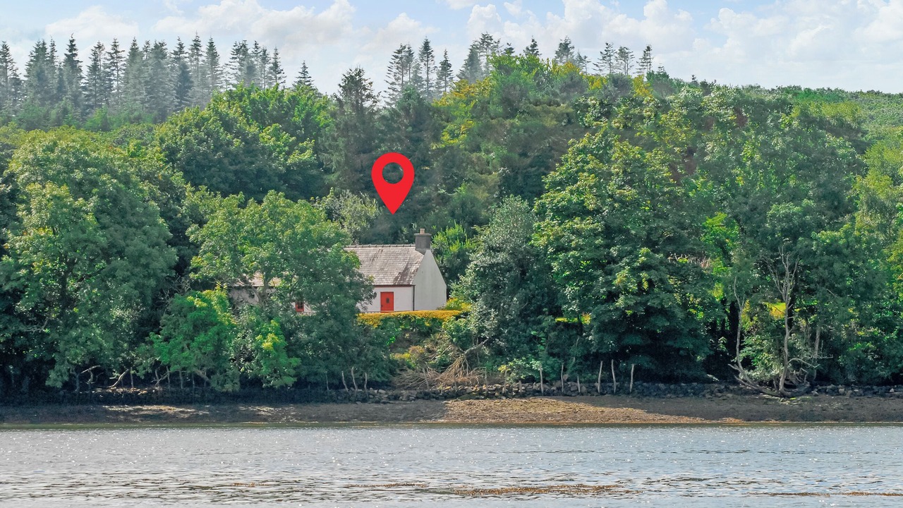Photo of Outdoor in Landshipping