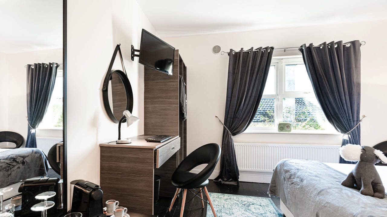 Photo of Bedroom in Trim