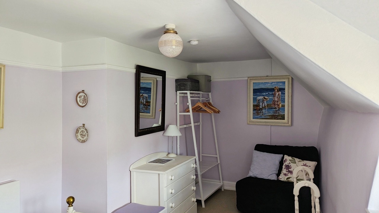 Photo of Bedroom in Niton
