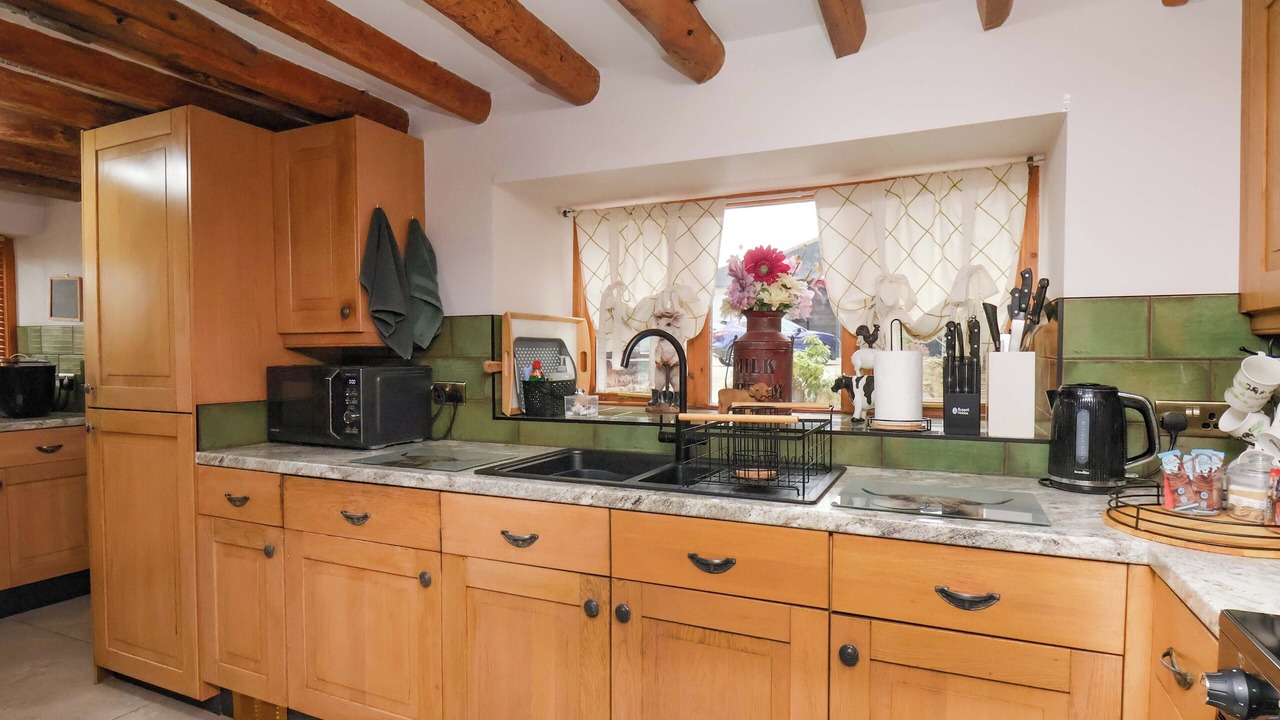 Photo of Kitchen in West Heslerton