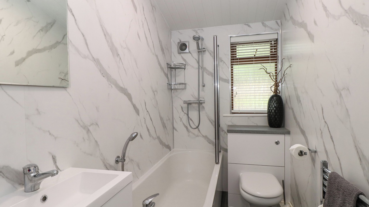 Photo of Bathroom in Troutbeck Bridge