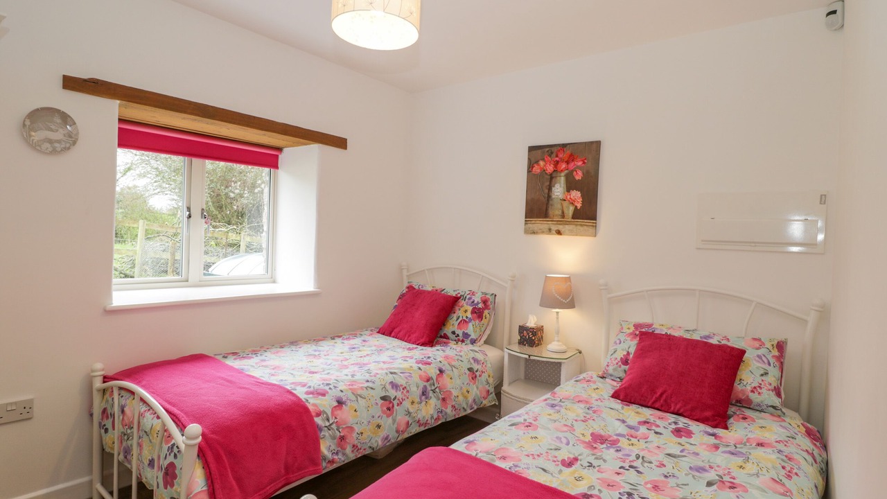 Photo of Bedroom in Compton Martin