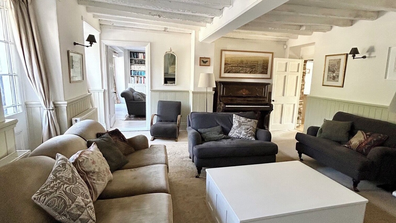 Photo of Livingroom in Westleigh