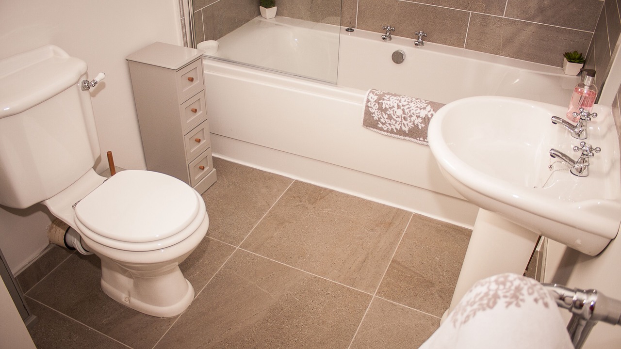 Photo of Bathroom in Helen's Bay