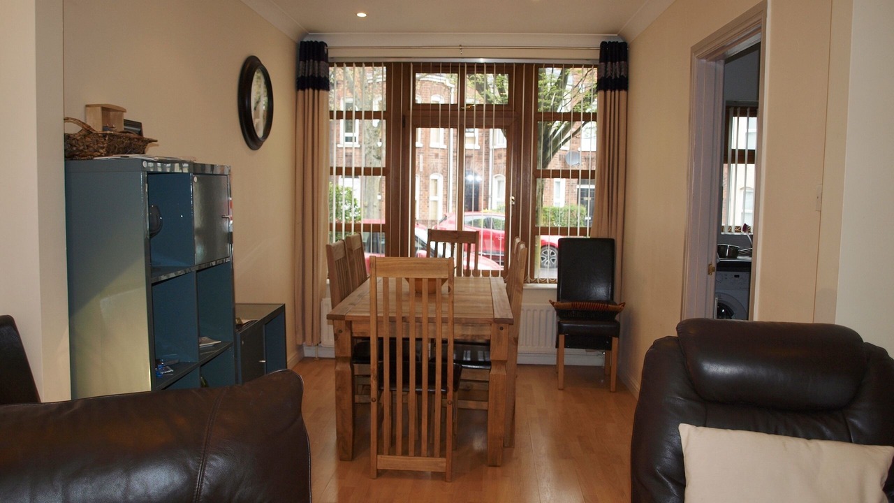 Photo of Bedroom in Queens Quarter