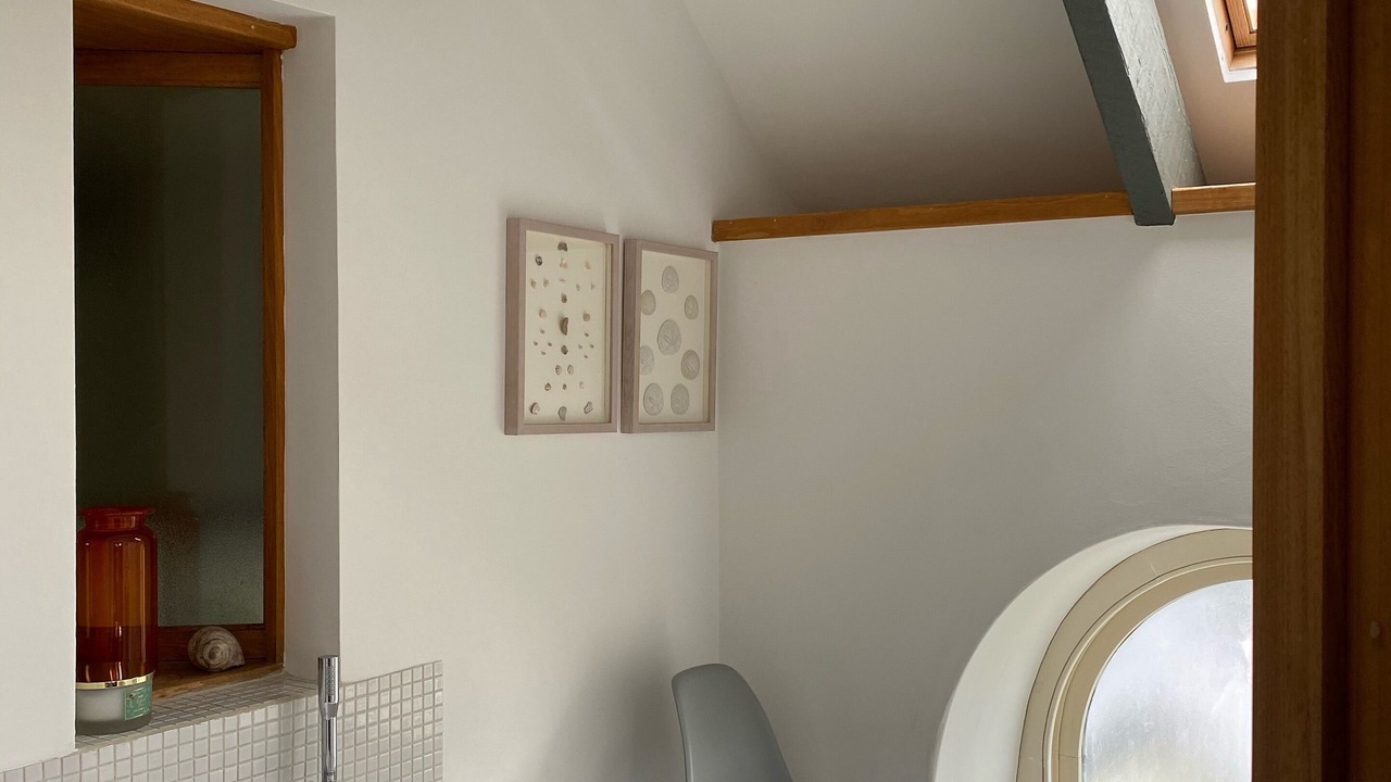 Photo of Bathroom in Carew Newton