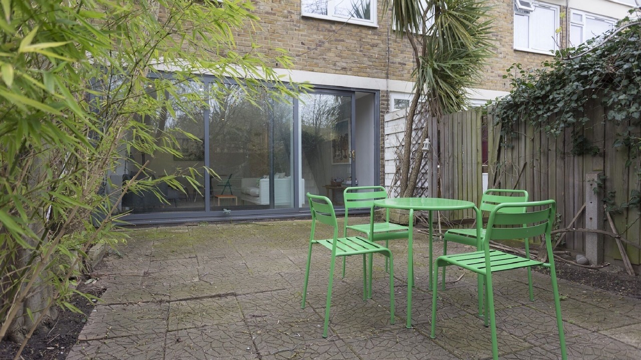 Photo of Outdoor in Newington