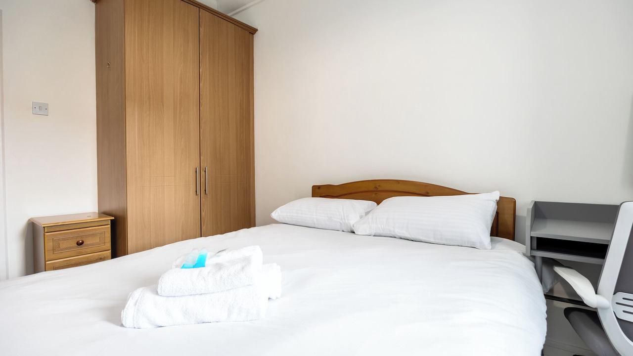 Photo of Bedroom in North Wall