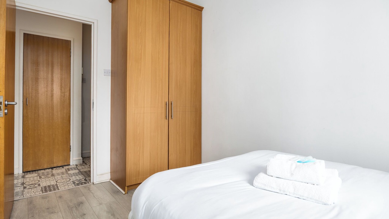 Photo of Bedroom in North Wall