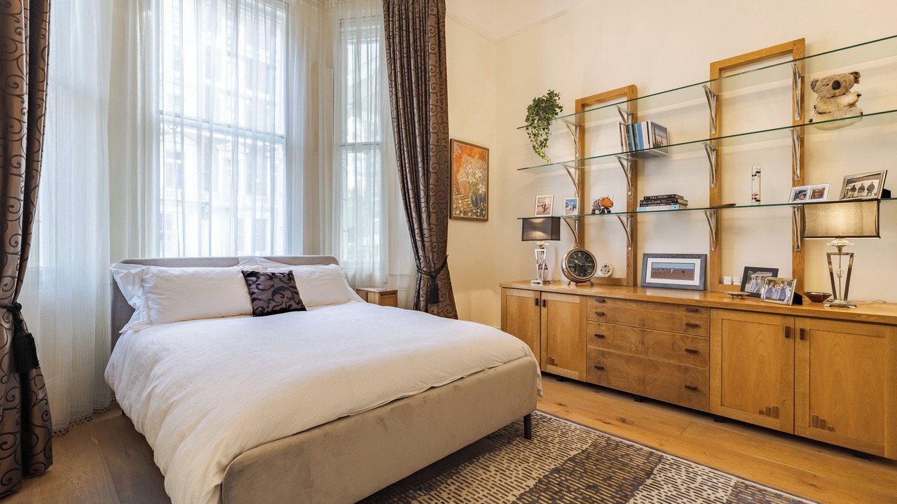 Photo of Bedroom in Queen's Gate