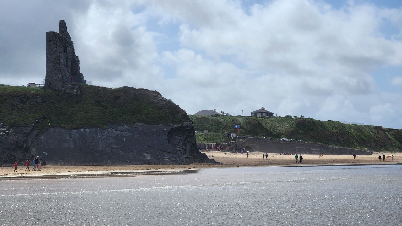 Photo of Others in Glin