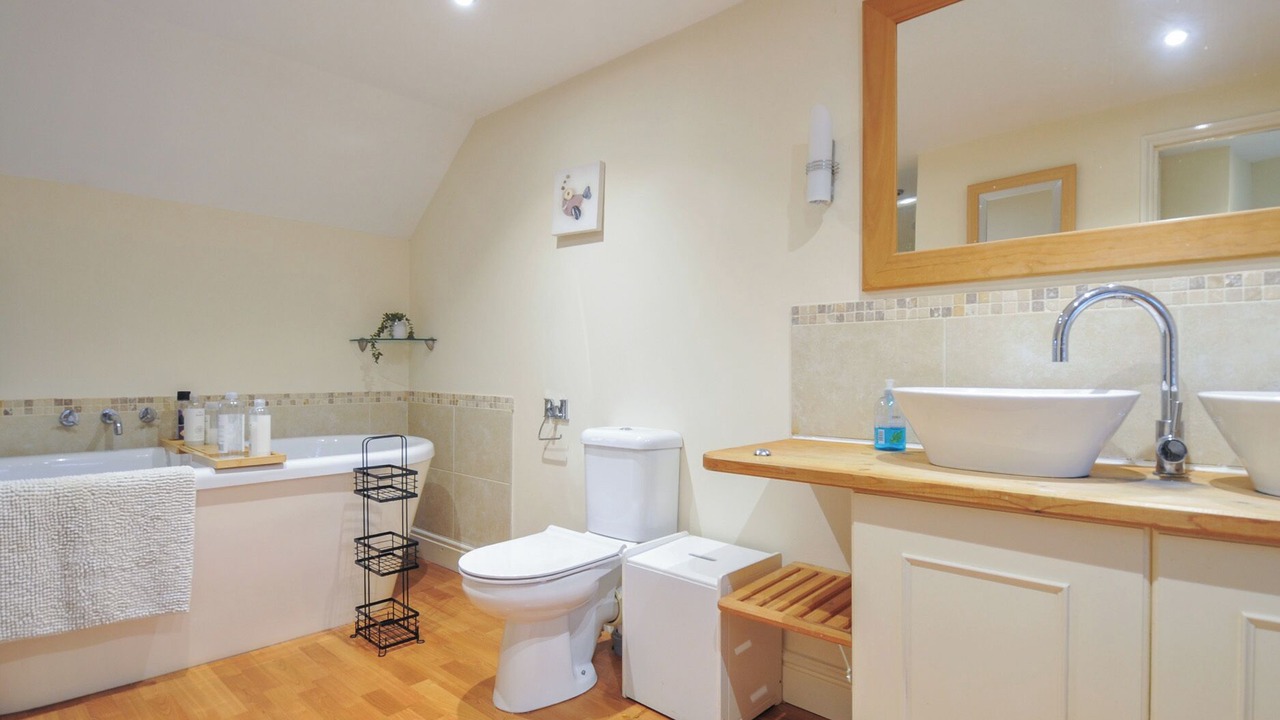 Photo of Bathroom in Holsworthy