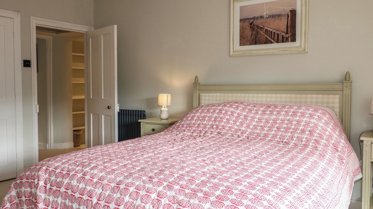 Photo of Bedroom in Alton