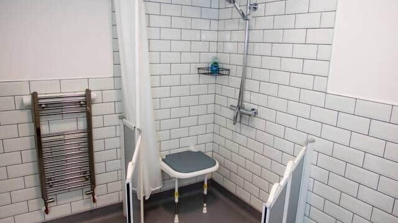 Photo of Bathroom in Mountain Ash
