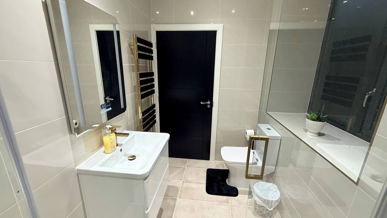 Photo of Bathroom in Risca East