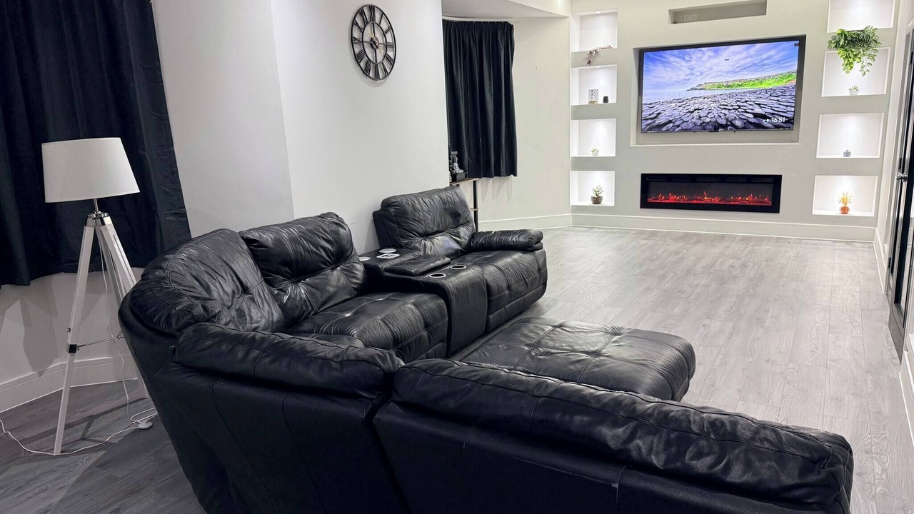 Photo of Livingroom in Risca East