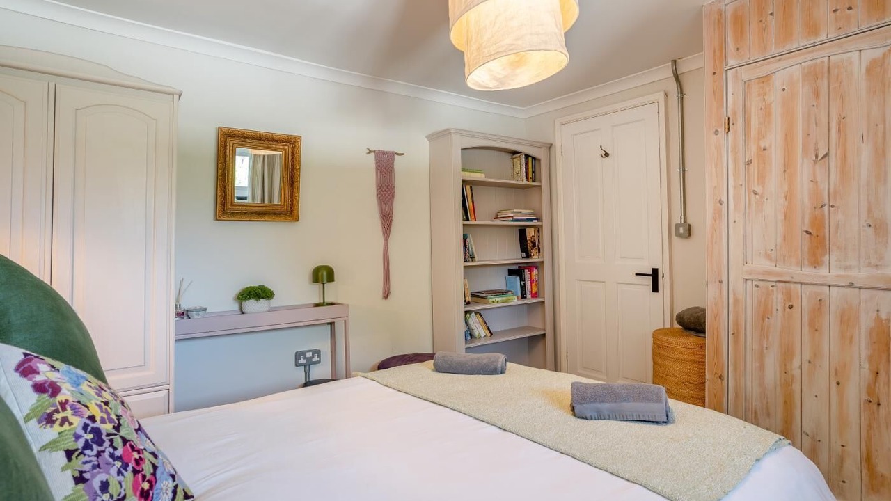 Photo of Bedroom in Maudlam